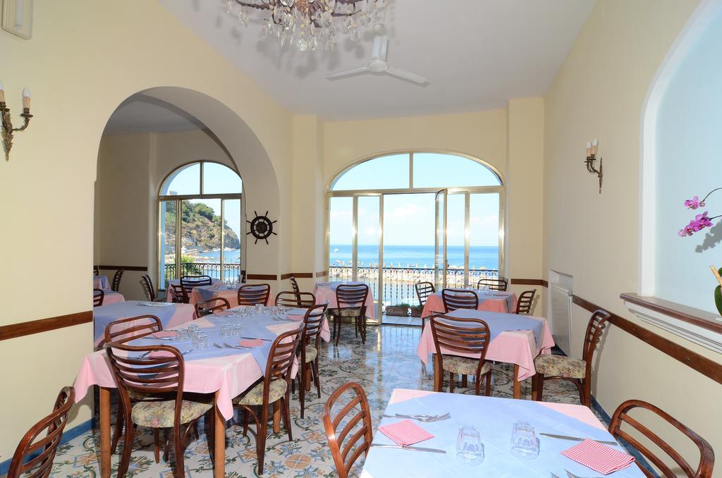 Hotel Terme Marina Lacco Ameno  Extérieur photo